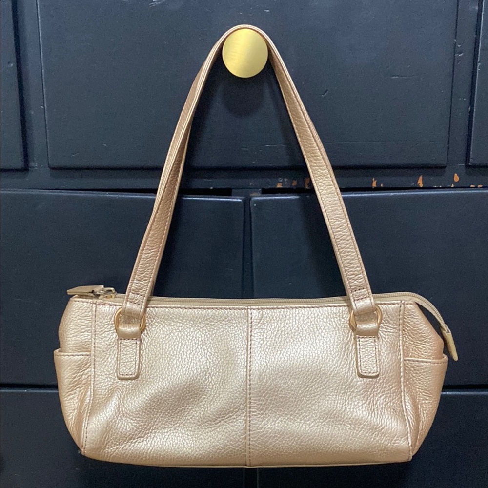 Elegant Gold Leather Shoulder Bag